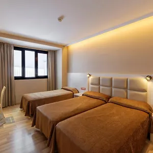 House 3* Barcellona