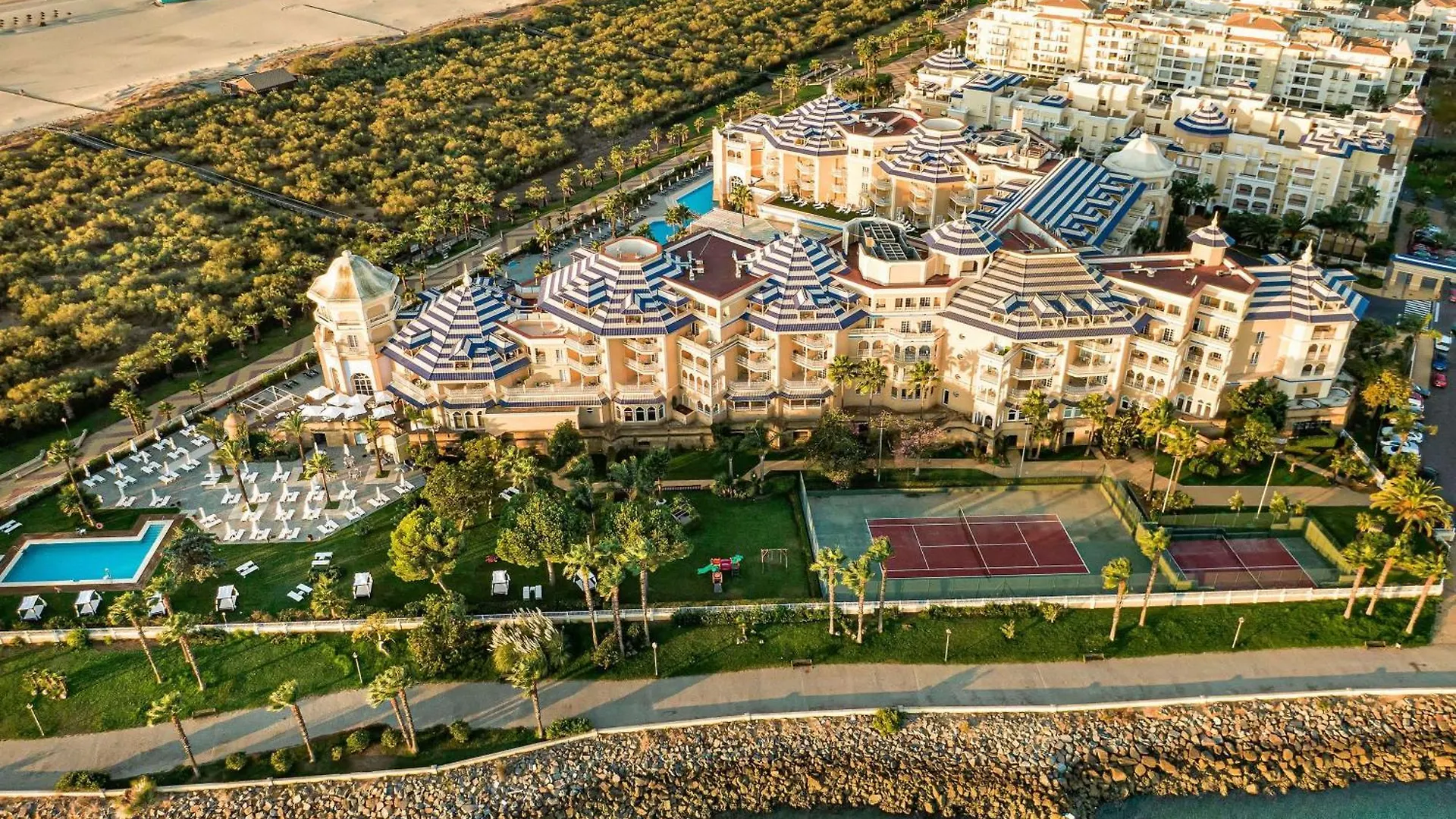 Melia Исла-Канела 4*,