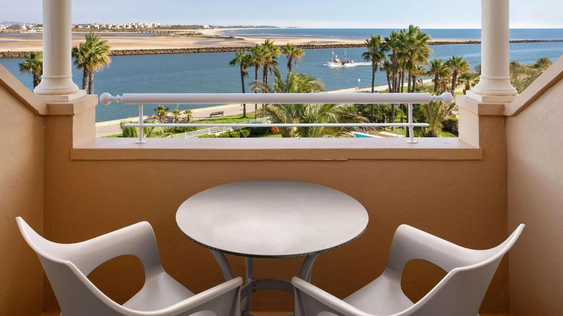 Hotel Melia Isla Canela